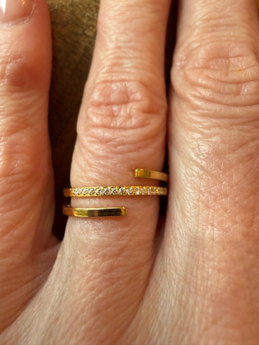 Gold Tone Crisscross Pave Stackable Ring - Women's Jewelry size 5 - Picture 5 of 6